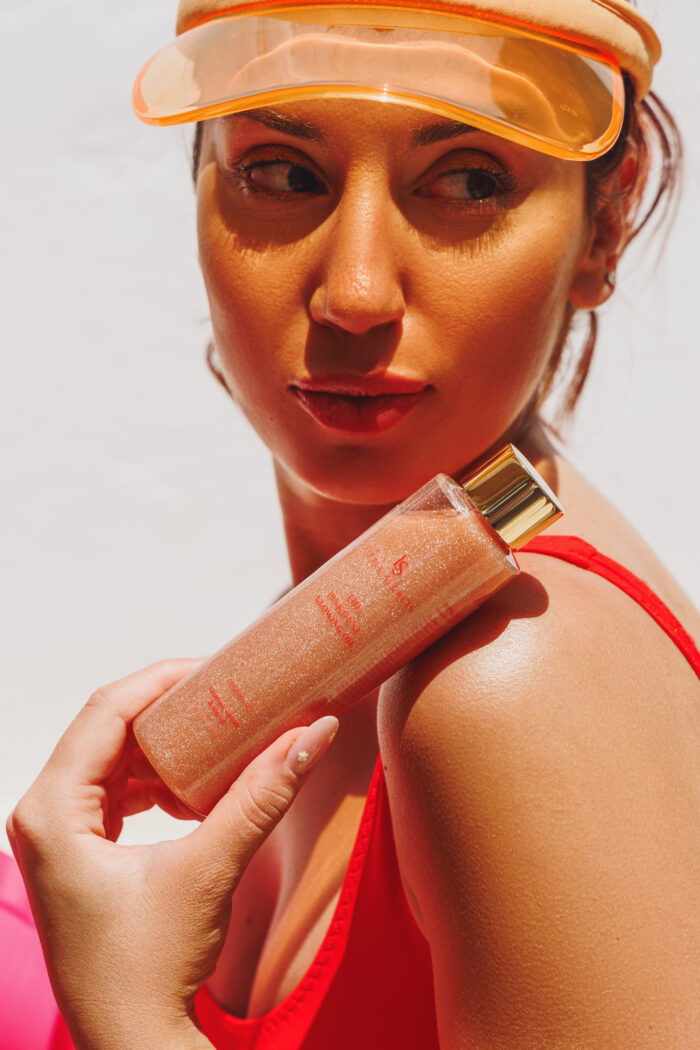 The PinkDust Glowing Body Oil - Image 2