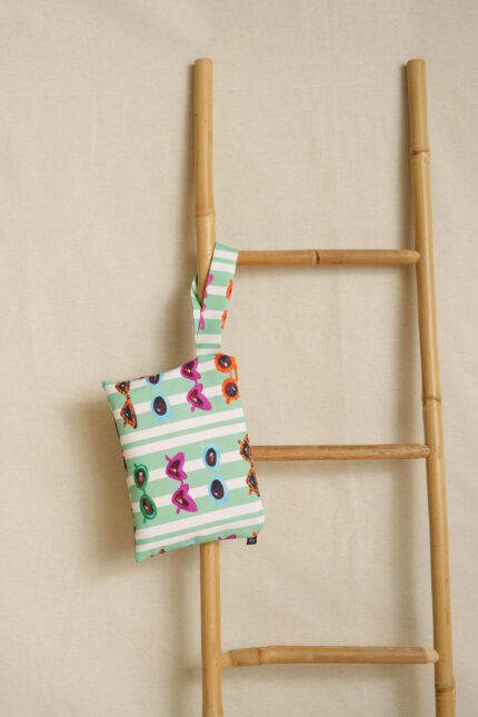 Summer pouch
